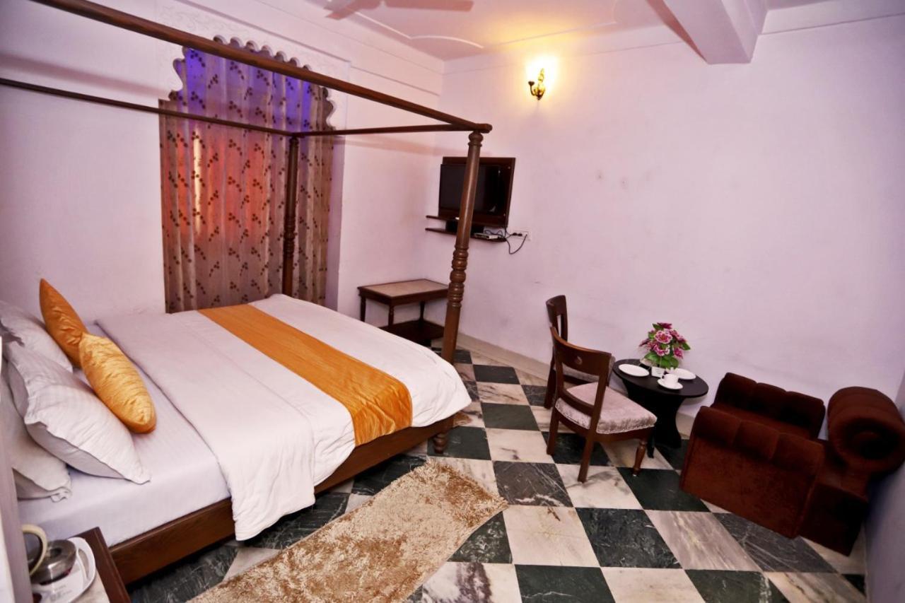 Hotel Rang Sagar Haveli Udaipur Luaran gambar